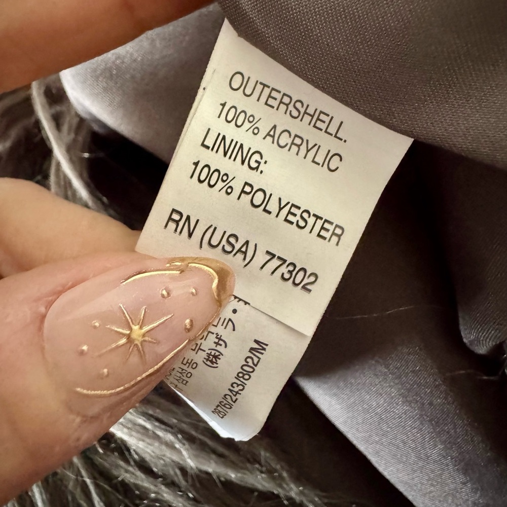 Zara Faux Fur Vest - Gray - Picture 8 of 8